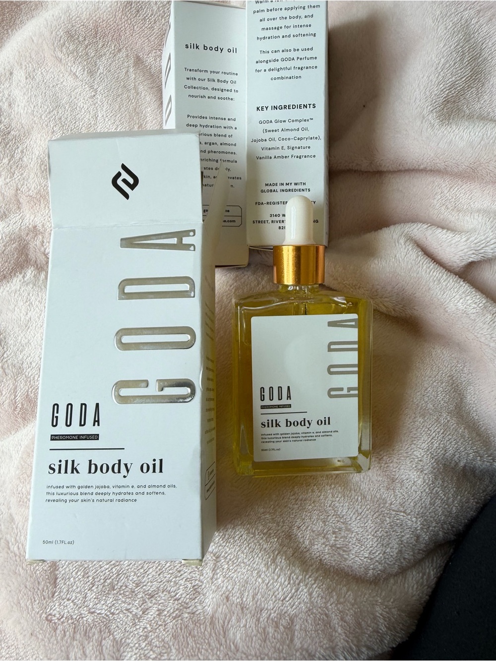 Silk Body Oil — Golden Yellow Nourishing Body Oil